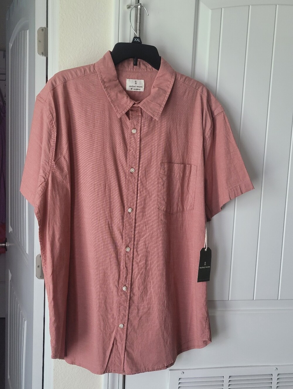 Mutual Weave Men's Short-Sleeve Button-Up Shirt in Dusty Rose NWT